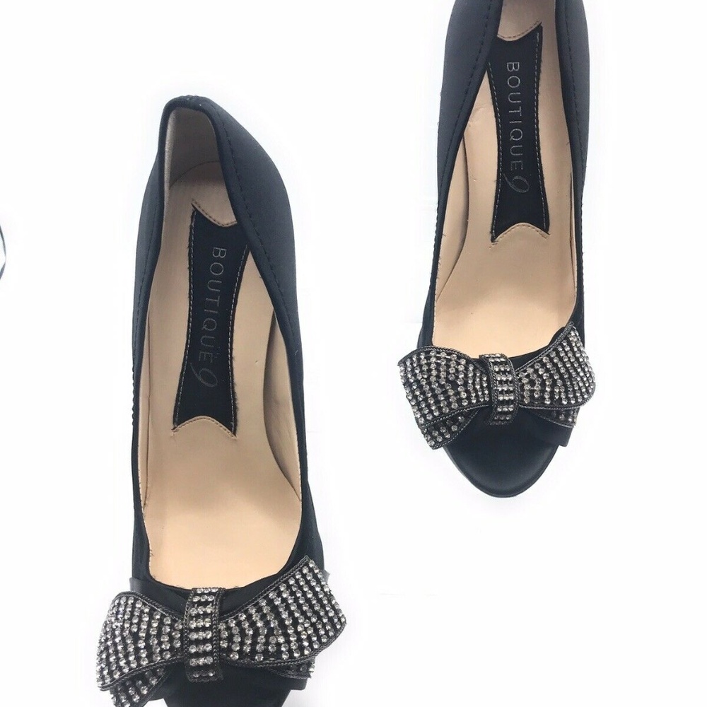 BOUTIQUE 9 Black Rhinestone Bow Open Toe Pumps Size 7.5